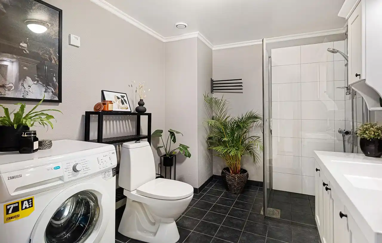 NexRemodel provide luxury bathroom remodel - master bathroom remodel - art deco bathroom in Wyoming